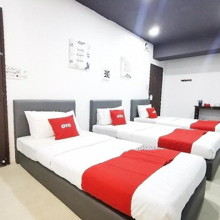 Oyo 89398 Doorbellz Hotell Kota Kinabalu Eksteriør bilde