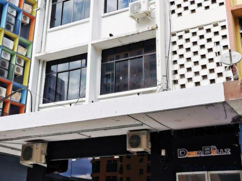 Oyo 89398 Doorbellz Hotell Kota Kinabalu Eksteriør bilde