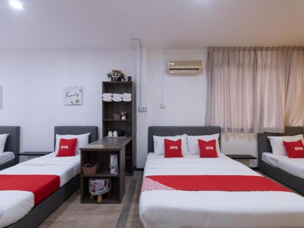 Oyo 89398 Doorbellz Hotell Kota Kinabalu Eksteriør bilde