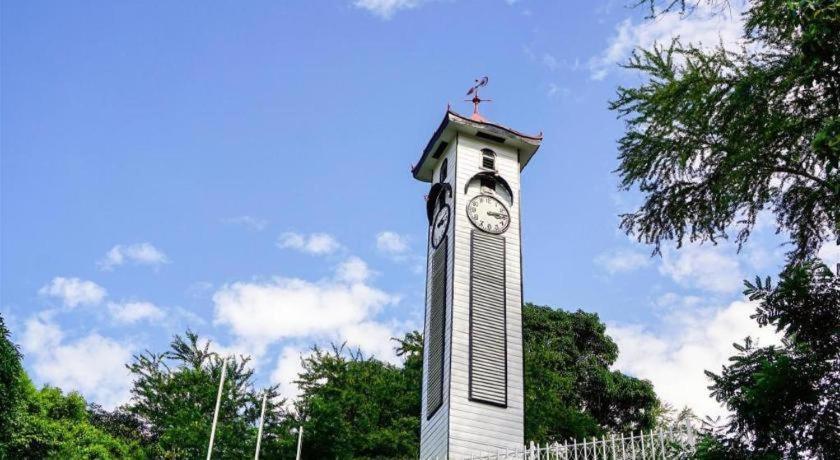 Oyo 89398 Doorbellz Hotell Kota Kinabalu Eksteriør bilde