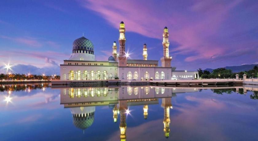 Oyo 89398 Doorbellz Hotell Kota Kinabalu Eksteriør bilde