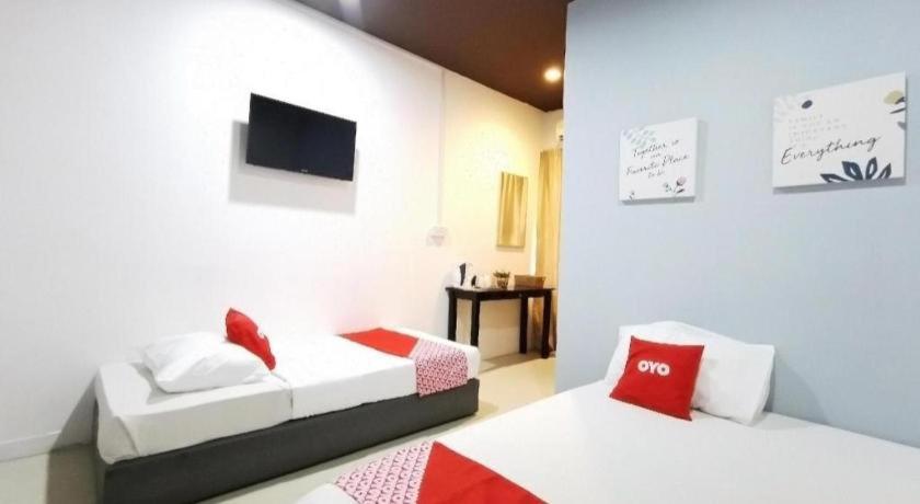 Oyo 89398 Doorbellz Hotell Kota Kinabalu Eksteriør bilde